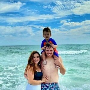 Meet your Posher, Olivia